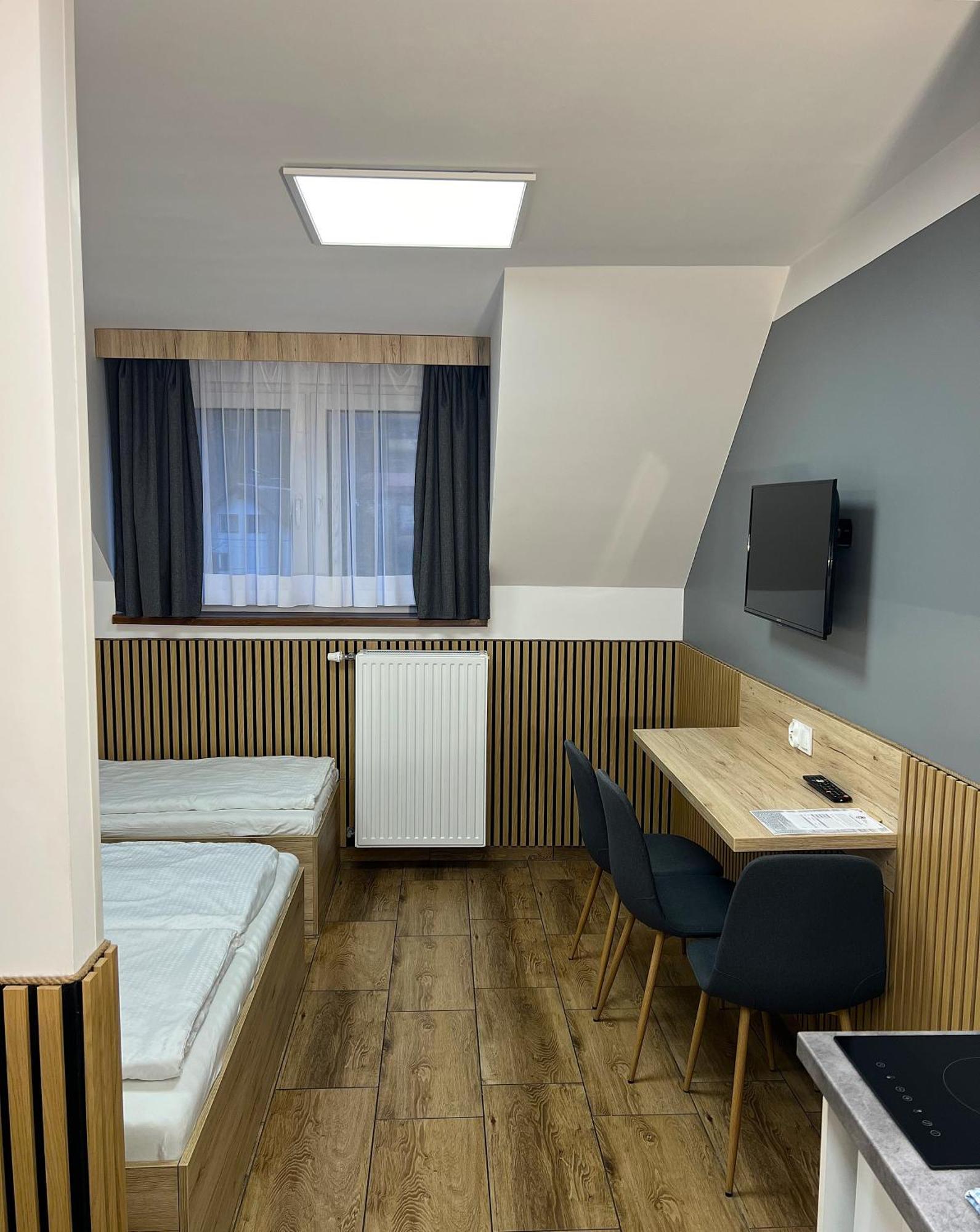 Hotel U Kociana Трояновице Экстерьер фото