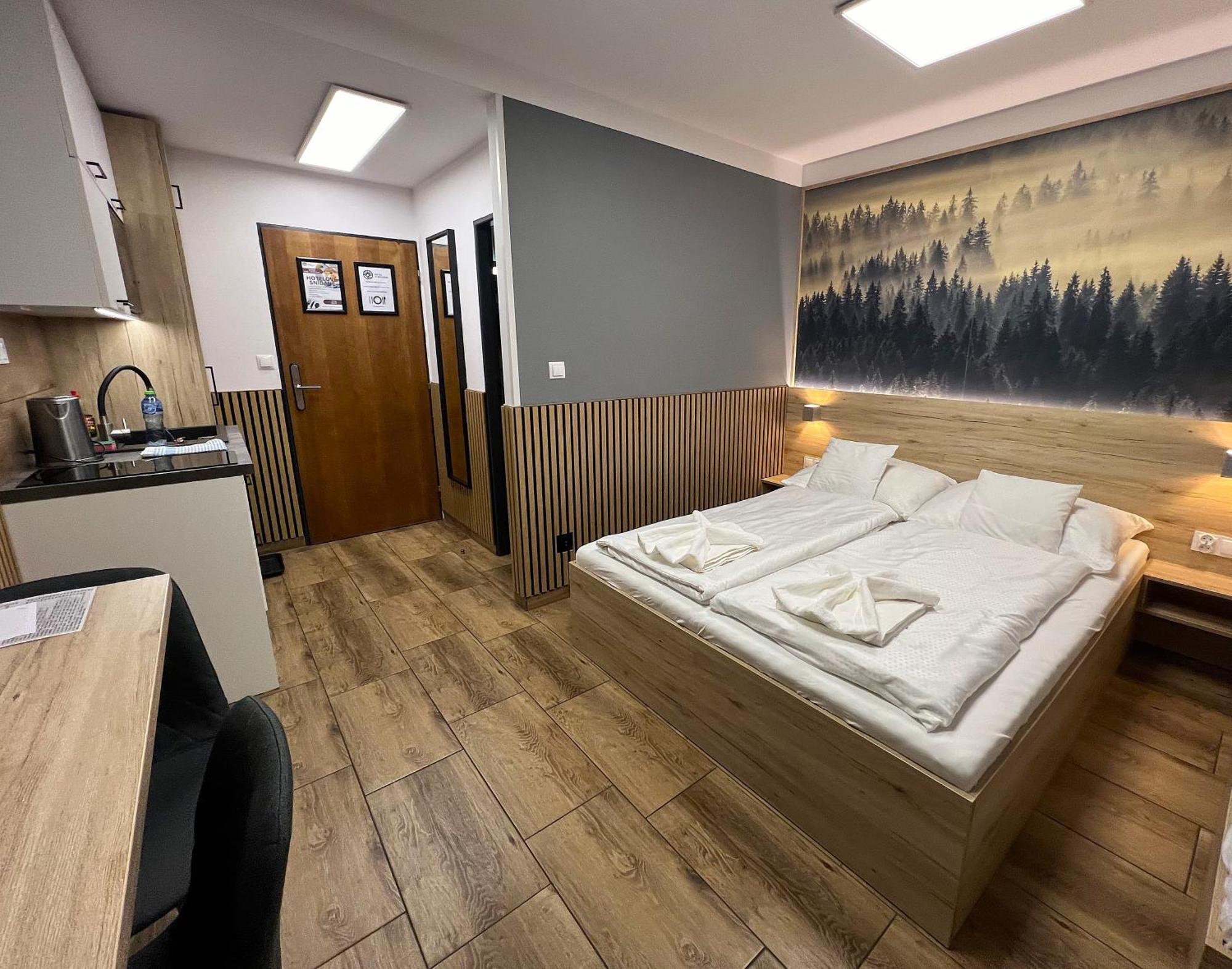 Hotel U Kociana Трояновице Экстерьер фото